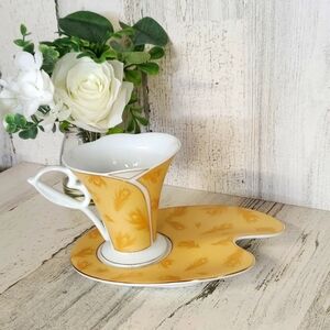 GNA Fine Italian Porcelain Esspresso Cup and Arist-Pallet Saucer